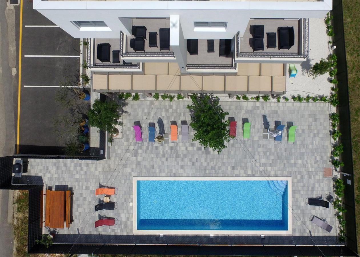 Apartments Bulli Traù Esterno foto